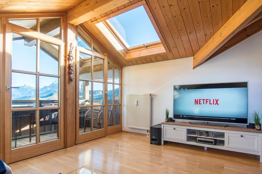 Luxury Living Near Weissensee +Balcony +Netflix Füssen 외부 사진